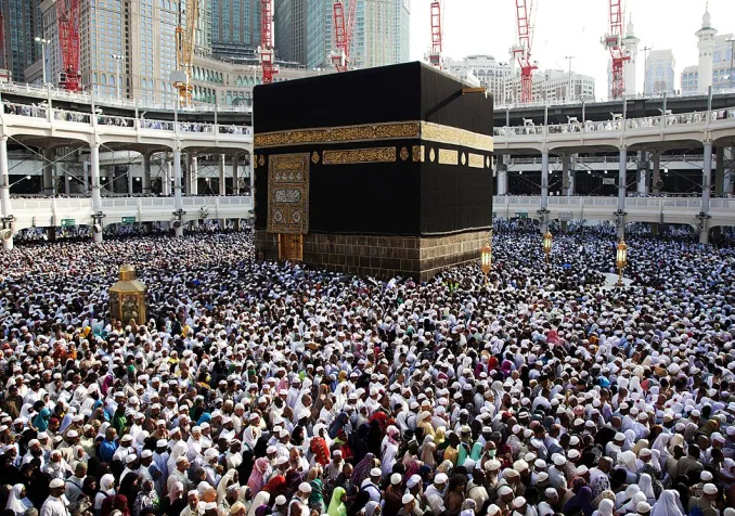 Pèlerins clandestins par milliers à La Mecque ©GusJuned, CC BY-SA 3.0 Wikimedia Commons