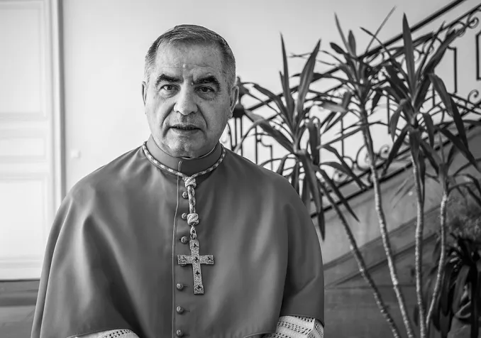 Le cardinal Angelo Becciu © Claude Truong-Ngoc / Wikimedia Commons