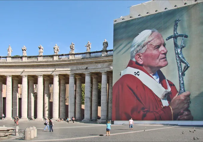 Hommage à Jean Paul II ©Flikr/Jean-Pierre Dalbéra