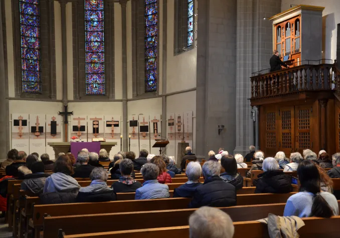 Le vernissage de l’exposition «Incrociato» se déroulera le 14 février à l’abbatiale lors du mercredi des Cendres. Rite de cendres à 18h30, vernissage à 19h15. ©DR