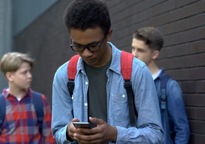 Tiktok fourmille de contenus haineux IStock