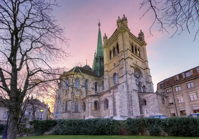 La cathédrale Saint-Pierre de Genève / © iStock