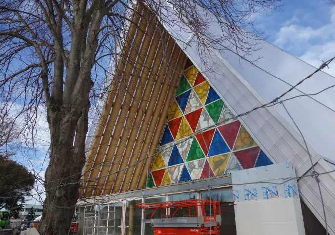 Une église en carton. Copyright Wikipedia. Cathédrale de Christchurch, Nouvelle-Zélande
