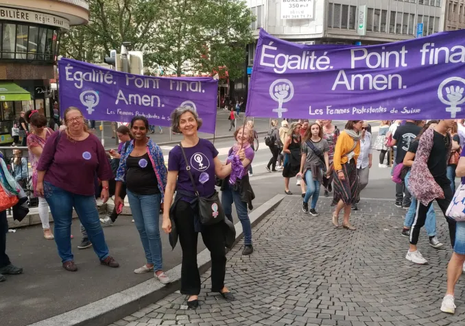 Les femmes protestantes solidaires du combat pour l'égalité. Les femmes protestantes solidaires du combat pour l'égalité.