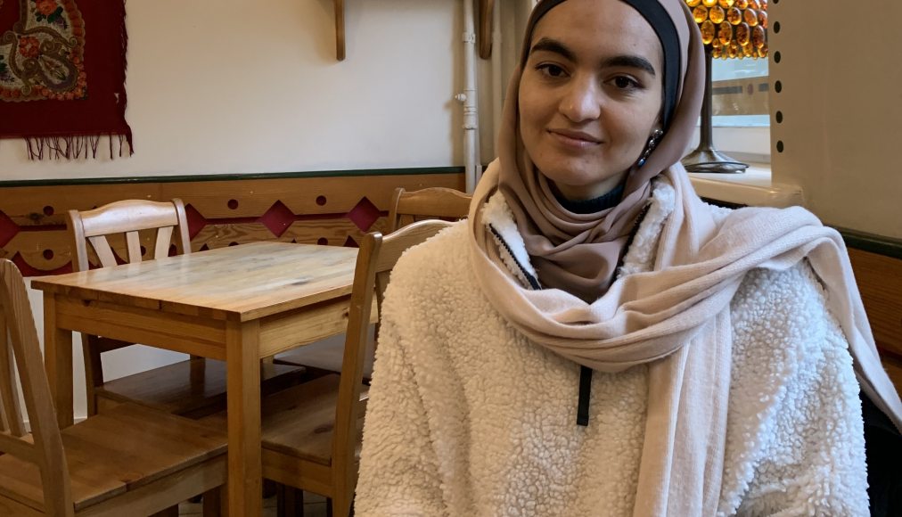 Nida Errahmen Ajmi, étudiante à l'Université de Fribourg Nida Errahmen Ajmi, étudiante à l'Université de Fribourg / ©DR/RTSreligion