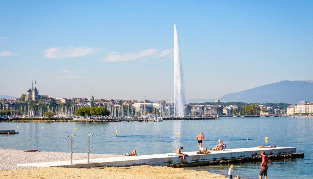 La plage des Eaux-Vives à Genève La plage des Eaux-Vives à Genève / ©iStock/Olrat