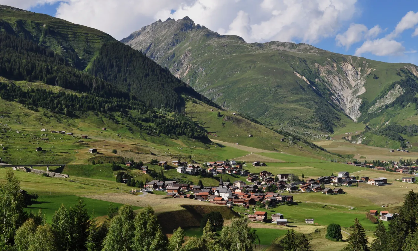 © Bernard Blanc, vue du village de Sedrun, commune de Disentis