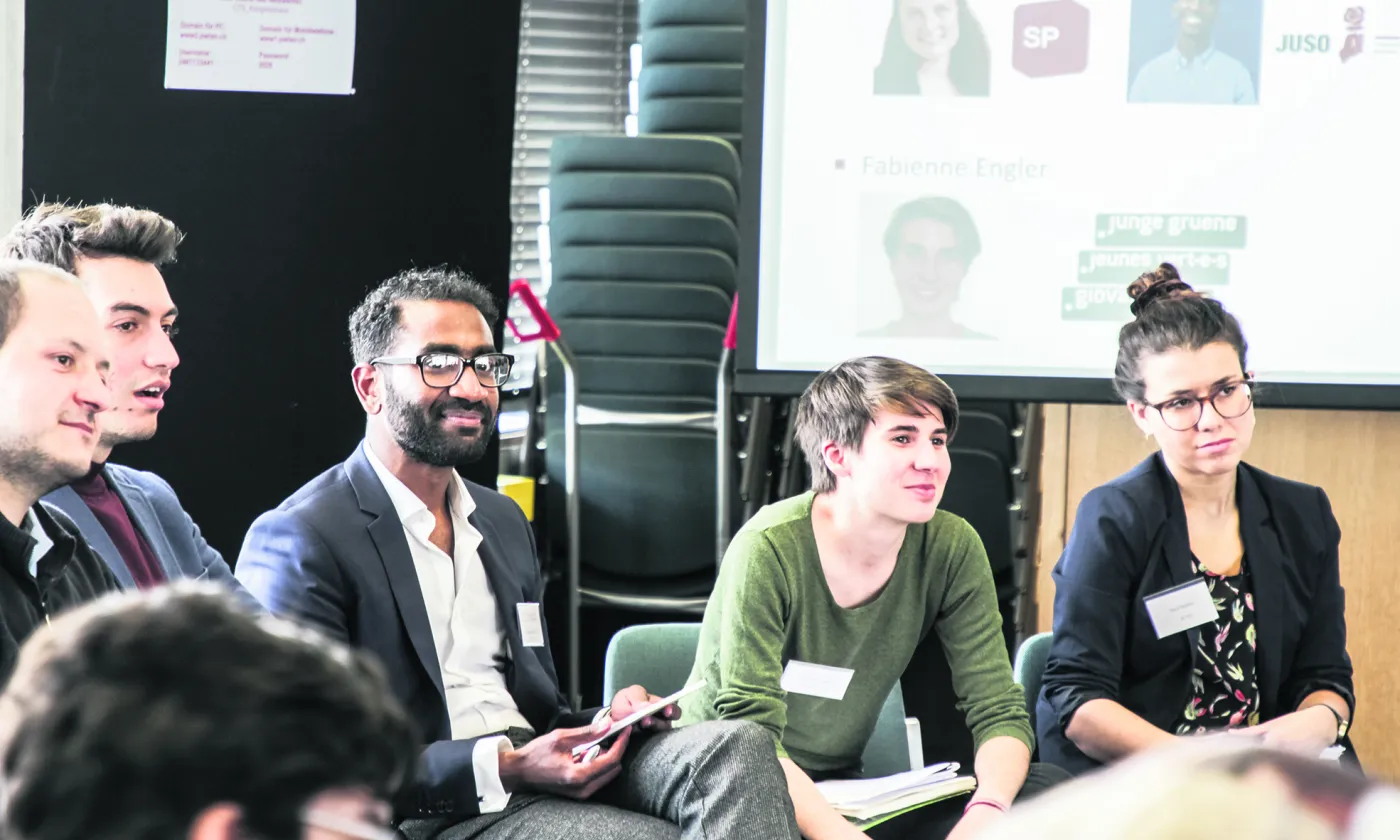 Rencontre entre des organisations de jeunes musulmans et les représentants de jeunes des partis à Bienne en 2019. © Ghalib/Rayan