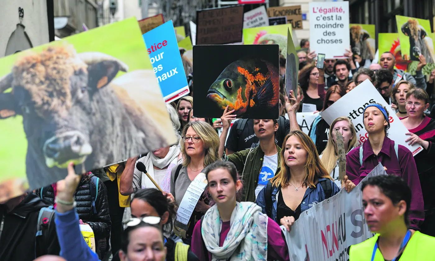Des activistes antispécistes manifestent à Genève lors de la quatrième journée mondiale pour la fin du spécisme, le 25 août 2018 © Keystone / Martial Trezzini