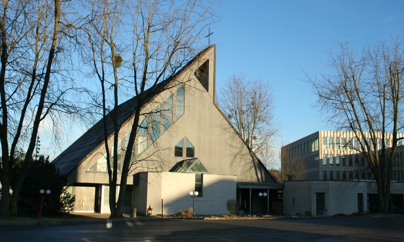 L’église catholique préfabriquée Bruder Klaus, à Volketswil, dans le canton de Zurich, a été construite en 1969 et rénovée en 2001. © Charly Bernasconi CC(by-sa)