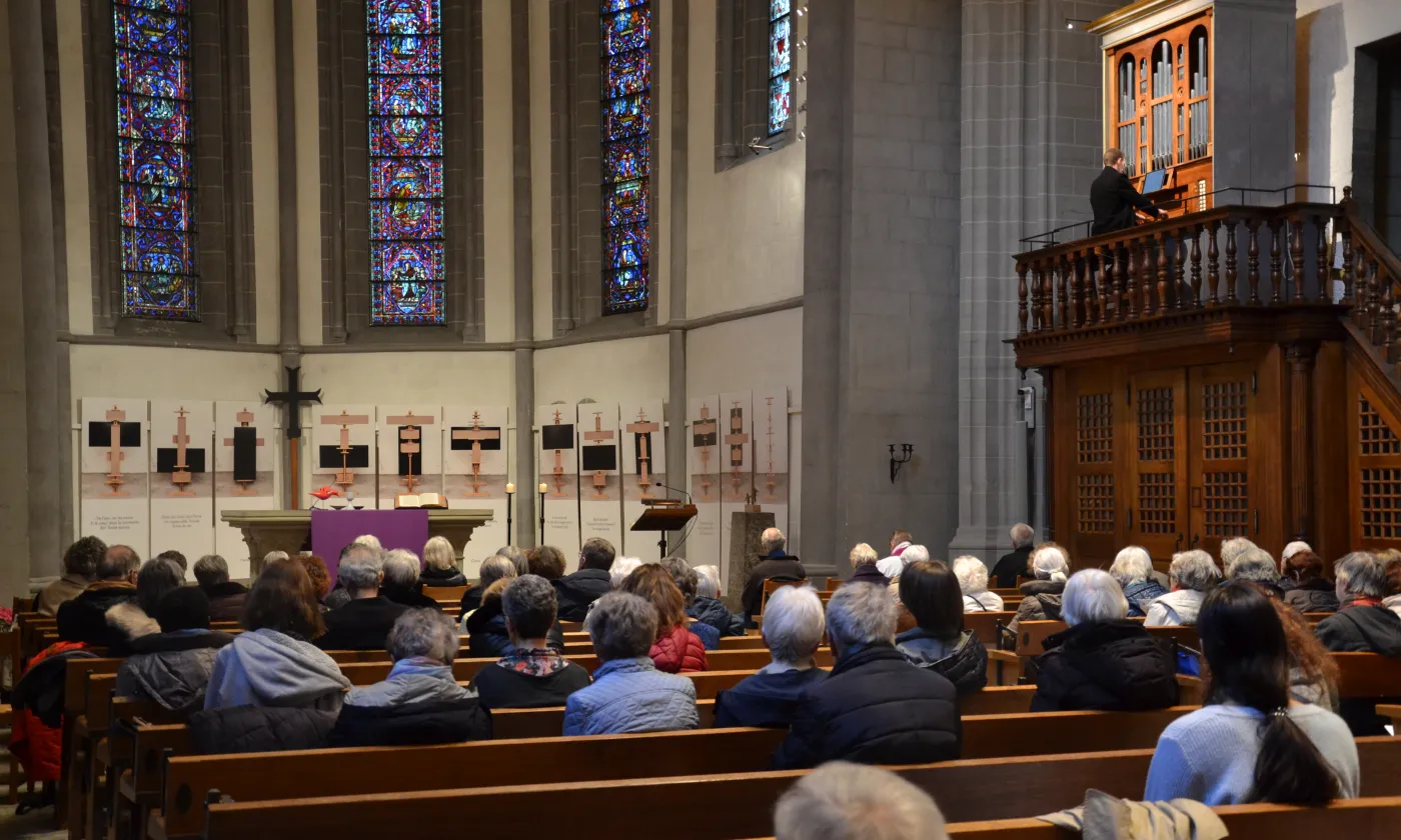 Le vernissage de l’exposition «Incrociato» se déroulera le 14 février à l’abbatiale lors du mercredi des Cendres. Rite de cendres à 18h30, vernissage à 19h15. ©DR