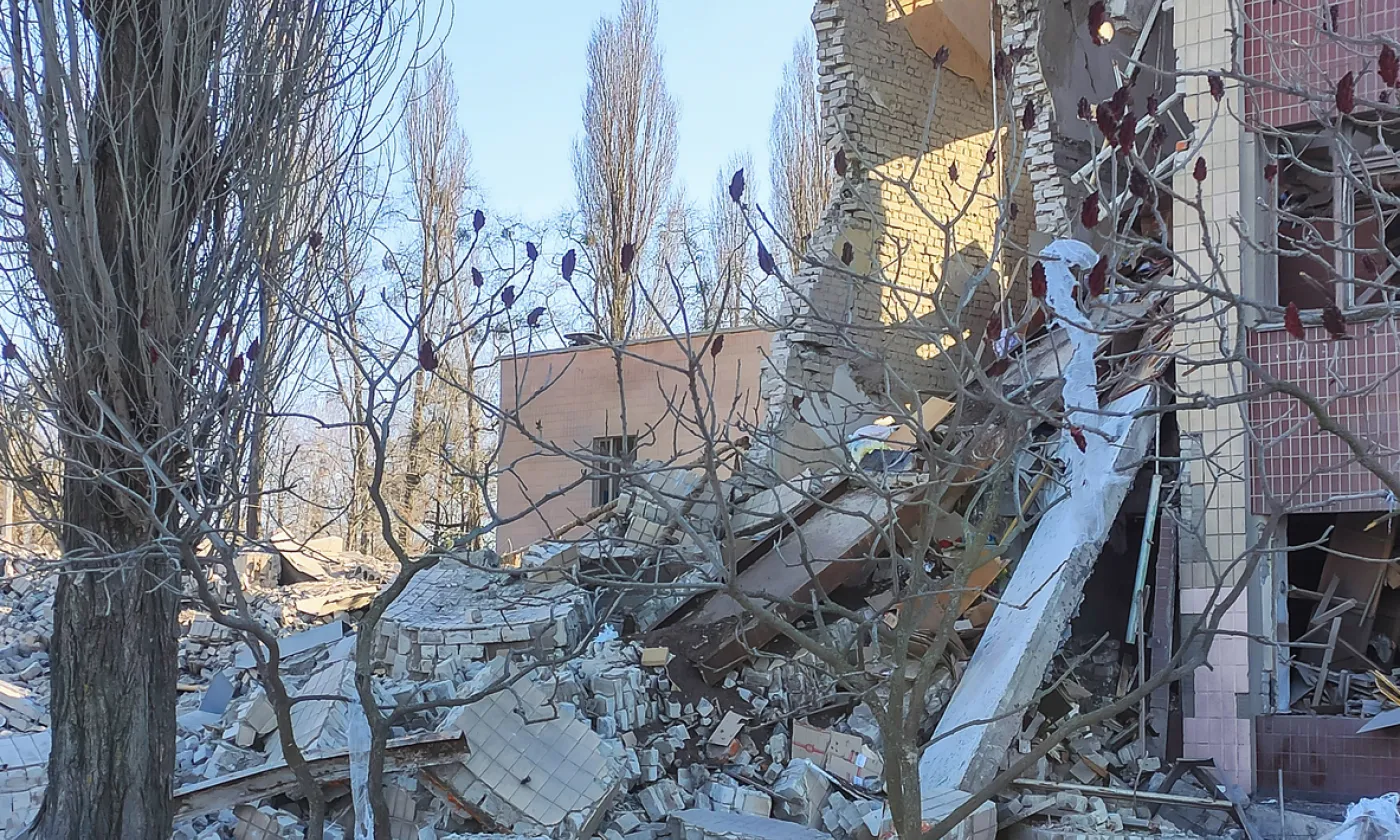 Kharkiv, Ukraine, 16 mars 2022: La bombe russe a frappé l’école. ©iStock/OLeksandr_Kr