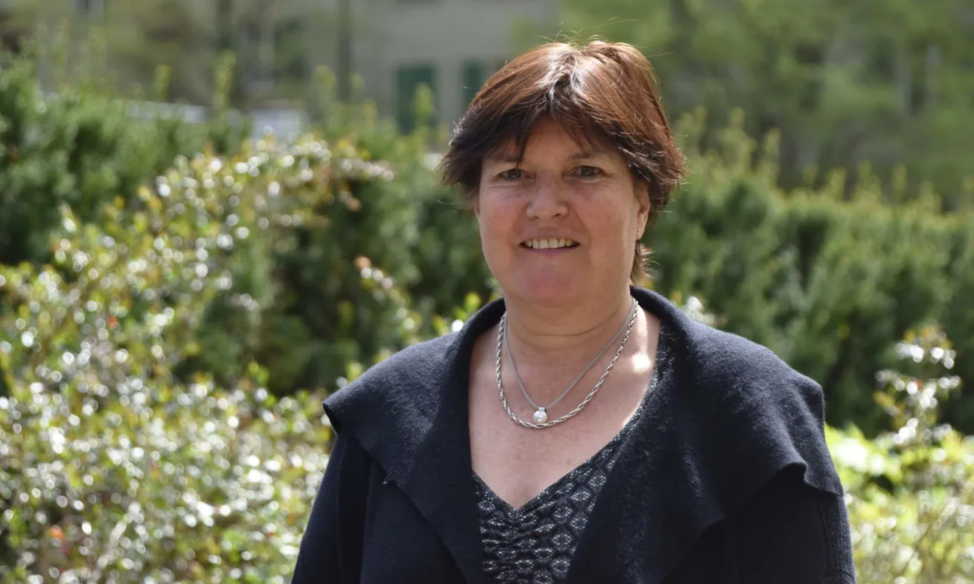 Rosemarie Chopard travaille souvent avec de petits groupes d’ados, sur leurs questions fondamentales. ©EERV/Gérard Jaton