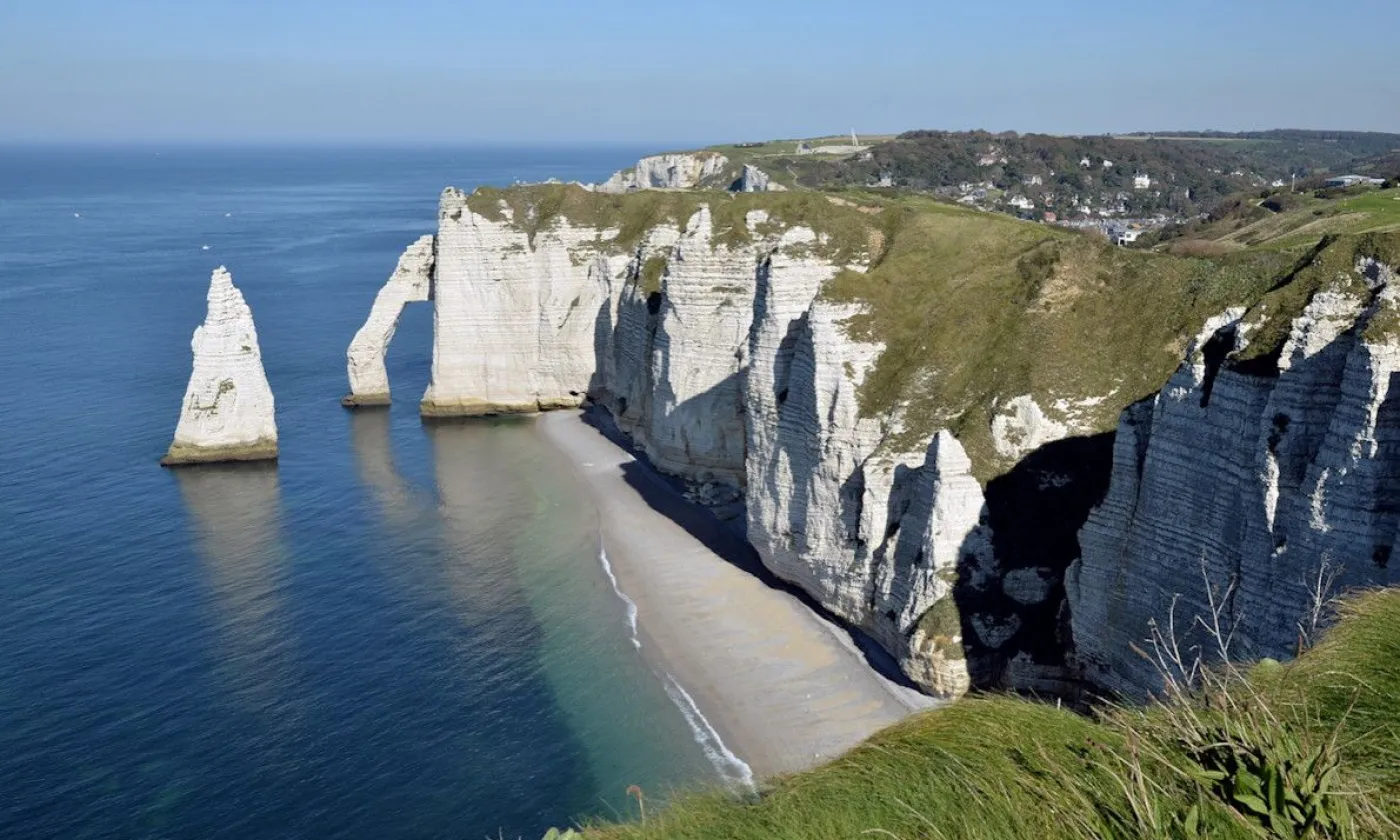 Les falaises d'Etretat en Normandie Maud Barbier sur pinterest