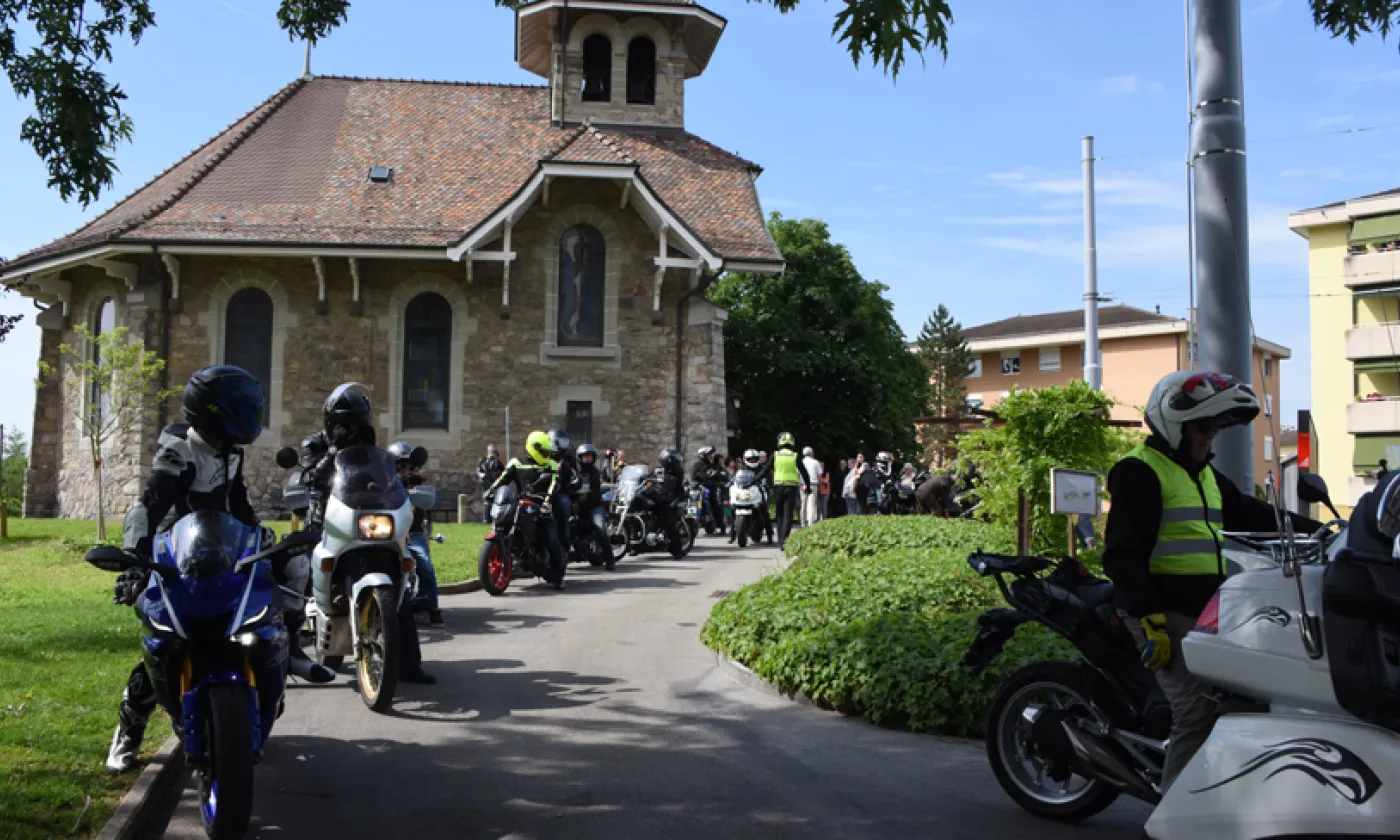 Bénédiction des motards à Chavannes (photo: Gérard Jaton) Bénédiction des motards à Chavannes (photo: Gérard Jaton)
