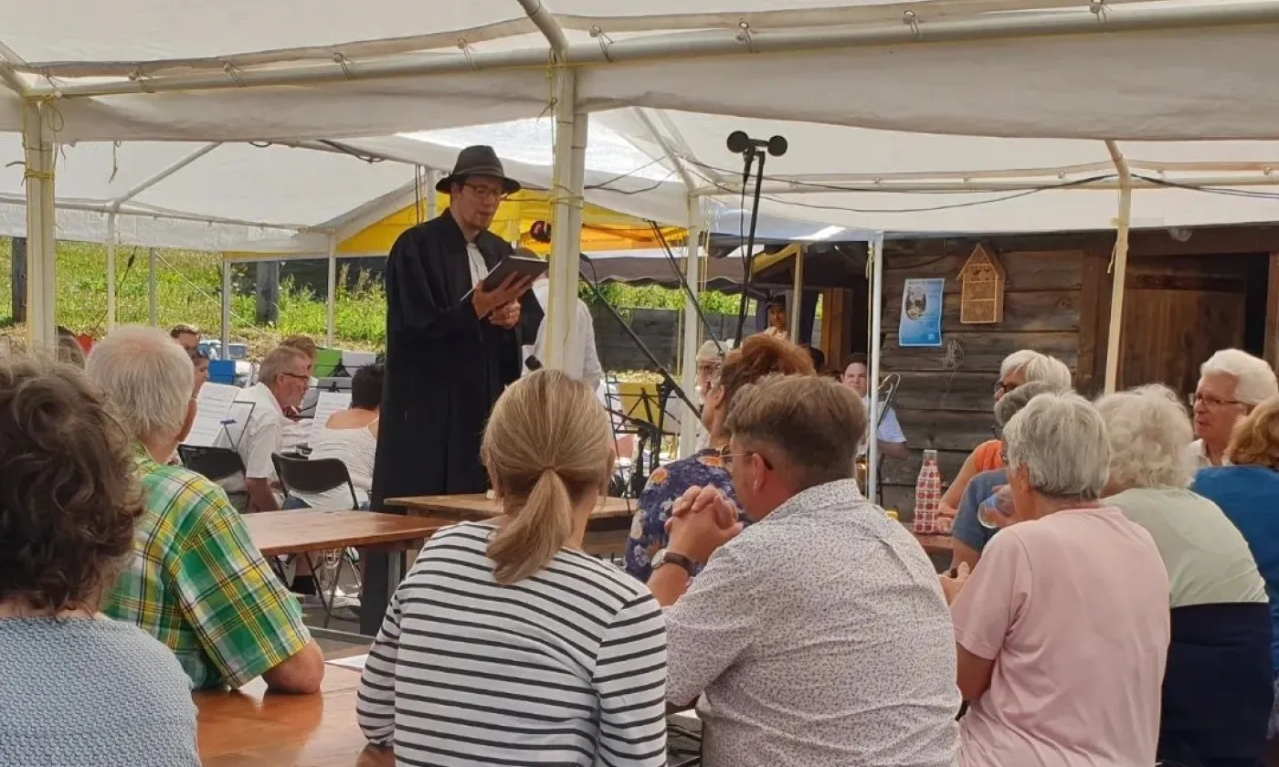 Culte de la mi-été à Solalex, 11 août 2024, avec le pasteur Sylvain Corbaz (©Matthias Wirz)