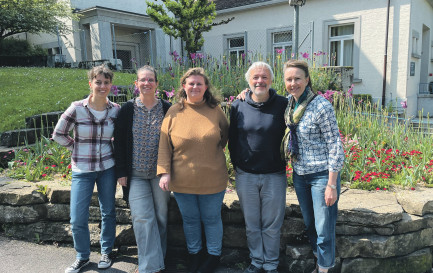 De gauche à droite: Hélène Grosjean, Céline Michel, Christine Amendola, Sylvain Demierre et Arielle Pestalozzi (il manque Emmanuelle Jacquat). / © Anne-Catherine Berdoz
